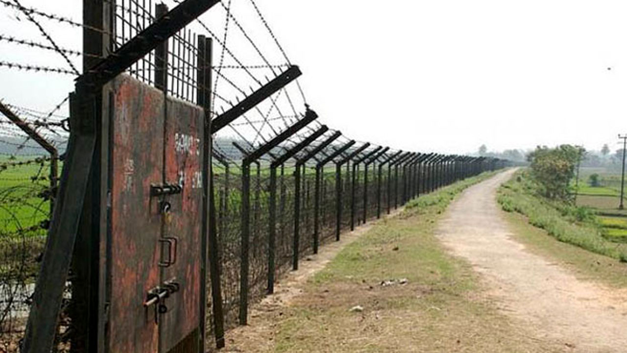 মুজিবনগর সীমান্তে আবারও ৩০ জনকে পুশ ইন