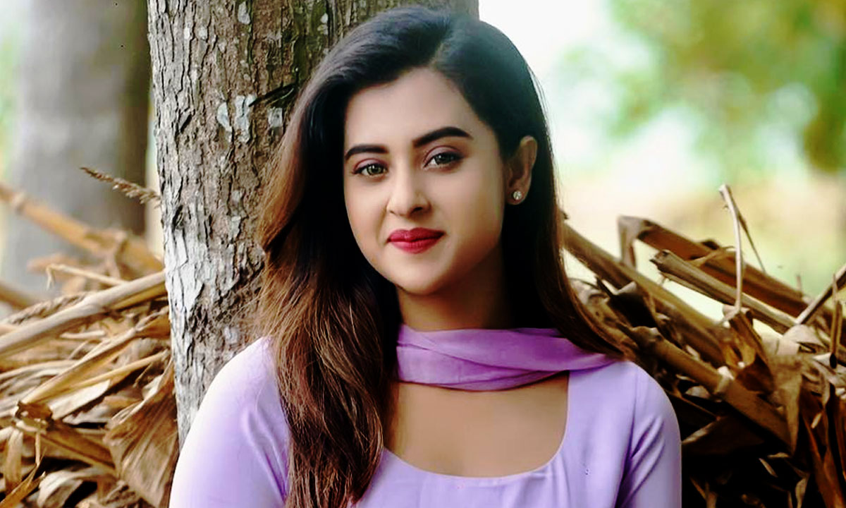 বুবলীর ‘পুলসিরাত’ হয়ে গেল ‘সরদার বাড়ির খেলা’