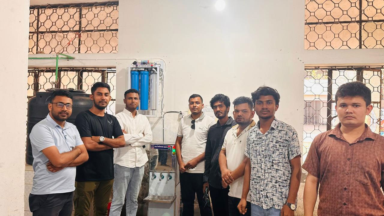 ছাত্রদল নেতার উদ্যোগে ঢাবিতে পানির ফিল্টার স্থাপন