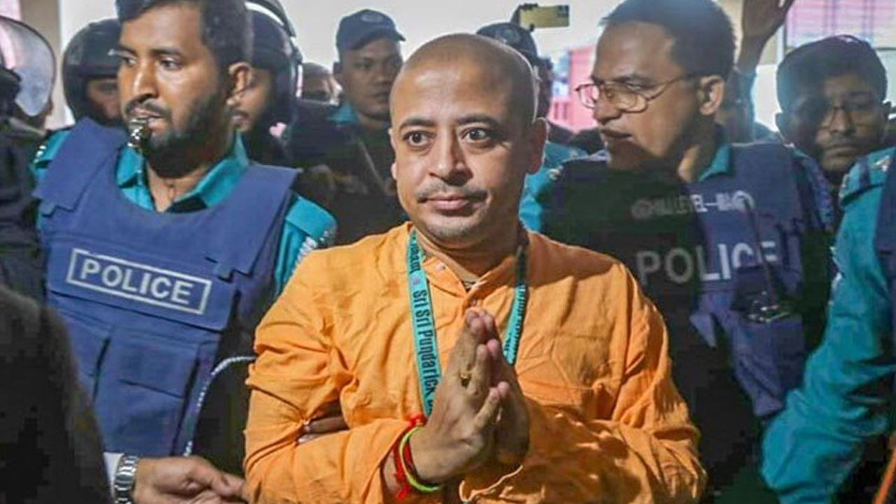 আলিফ হত্যা মামলায় চিন্ময় দাসকে জেলগেটে জিজ্ঞাসাবাদের নির্দেশ 