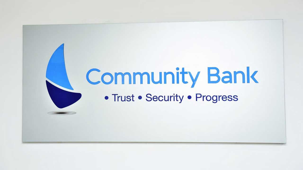 পুলিশের জন্য ‘ডেডিকেটেড সার্ভিস ডেস্ক’ চালু করলো কমিউনিটি ব্যাংক