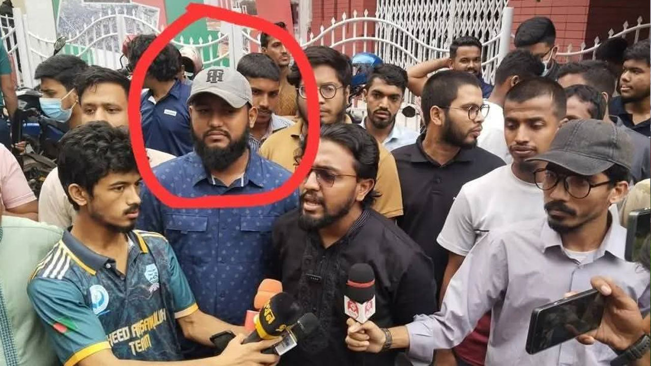 নারীকে লাথি মারা আকাশকে কর্মী স্বীকার করে বহিষ্কার করল জামায়াত