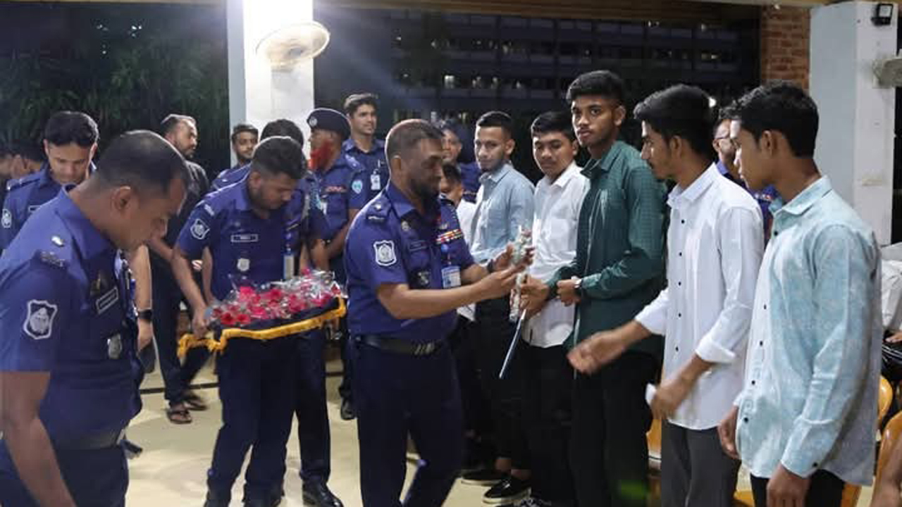 চট্টগ্রামে ‘তদবির’ ছাড়াই নিয়োগ পেলেন ১০৬ কনস্টেবল