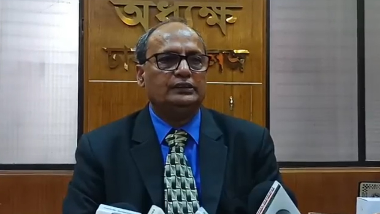 ফের ঢাকা কলেজের অধ্যক্ষ অধ্যাপক ইলিয়াস