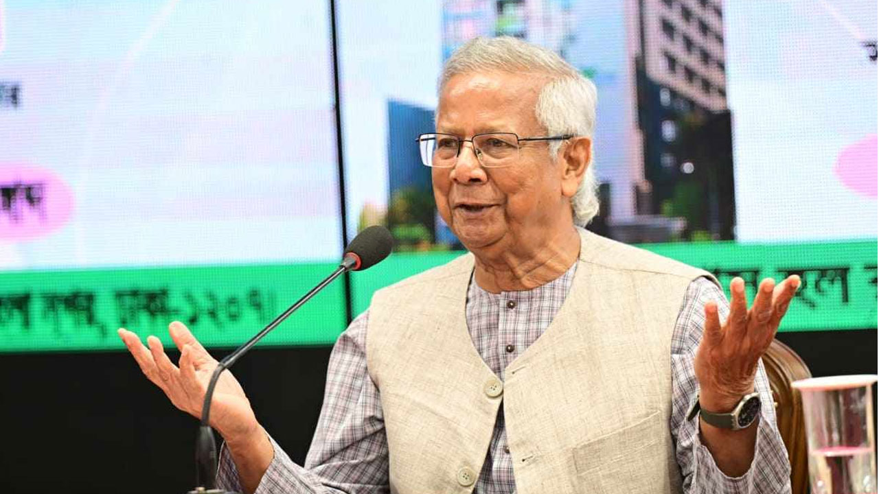 মাইক্রো ক্রেডিট ব্যাংকের জন্য আলাদা আইন করতে হবে : প্রধান উপদেষ্টা