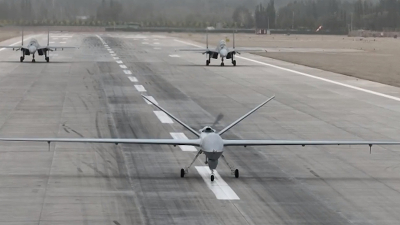 বাংলাদেশিদের ড্রোন প্রশিক্ষণ দেবে চীন