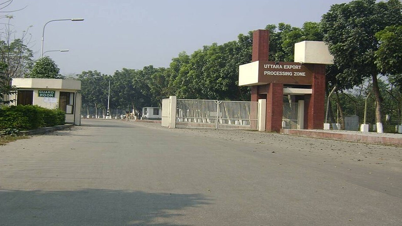 ইপিজেড ভবনের ছাদ থেকে পড়ে শ্রমিকের মৃত্যু