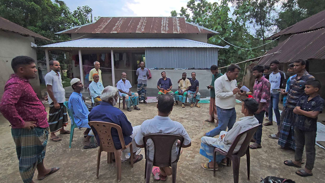 বাগচালা গ্রামের সন্তান এভারেস্ট জয় করায় এলাকাবাসী খুশি