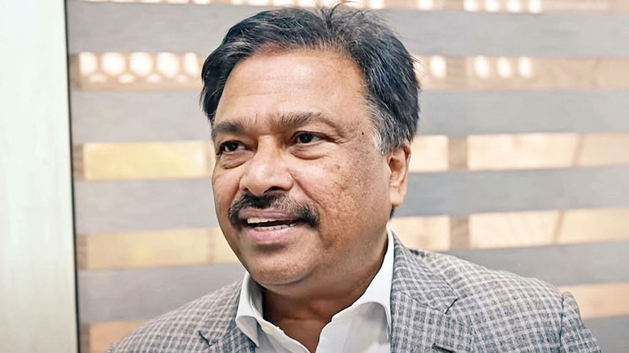 মনোনয়ন বাতিল, ফারুক কি সভাপতি আছেন!