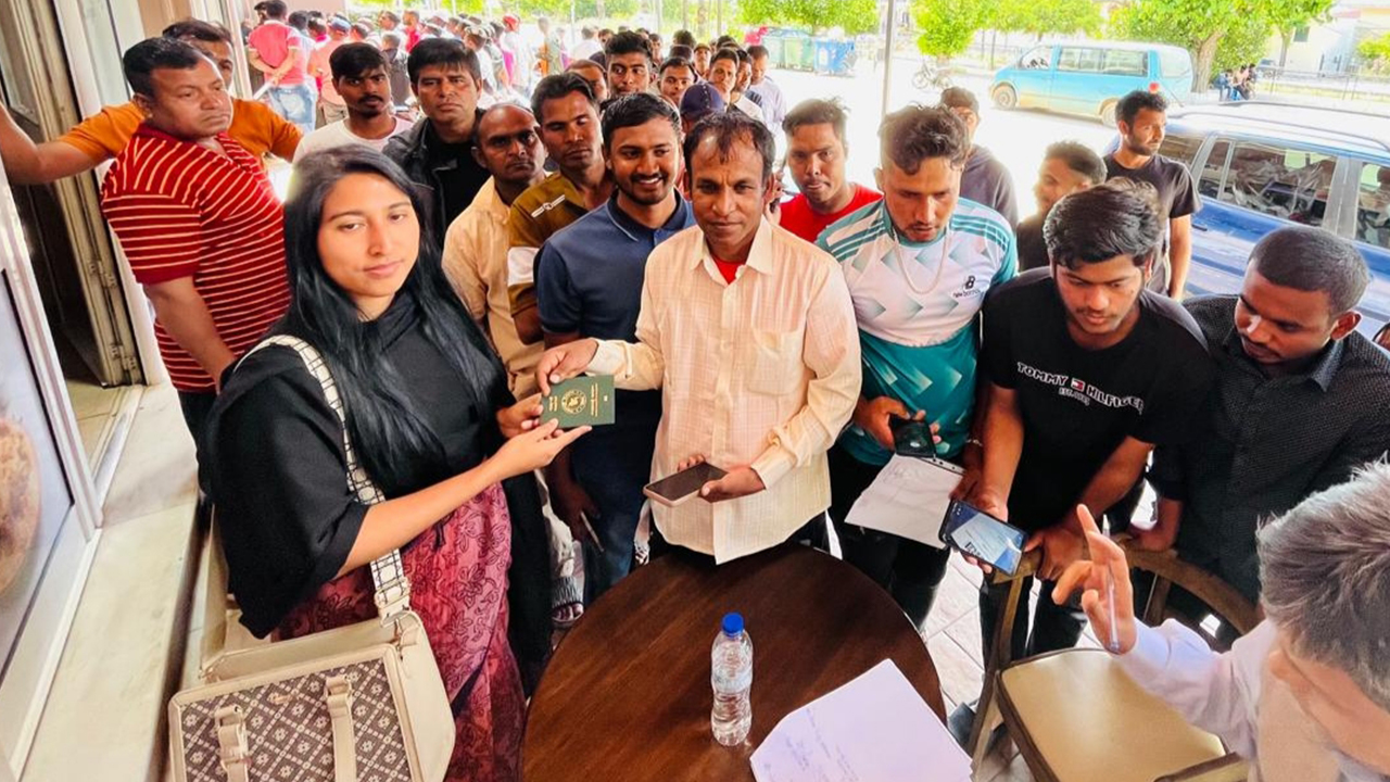 গ্রিসে অগ্নিকাণ্ডে ক্ষতিগ্রস্তদের মাঝে দূতাবাসের কনস্যুলার সেবা