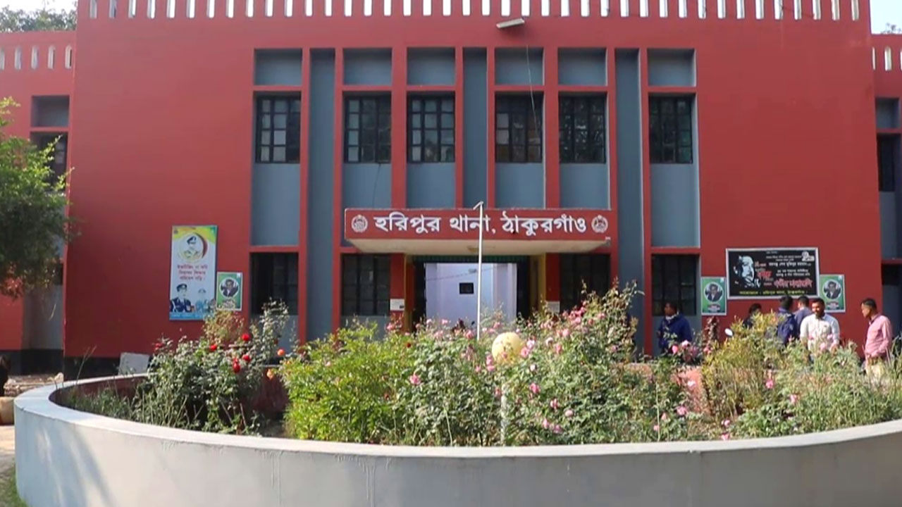 ঠাকুরগাঁও সীমান্তে অনুপ্রবেশের দায়ে ১৭ জন আটক