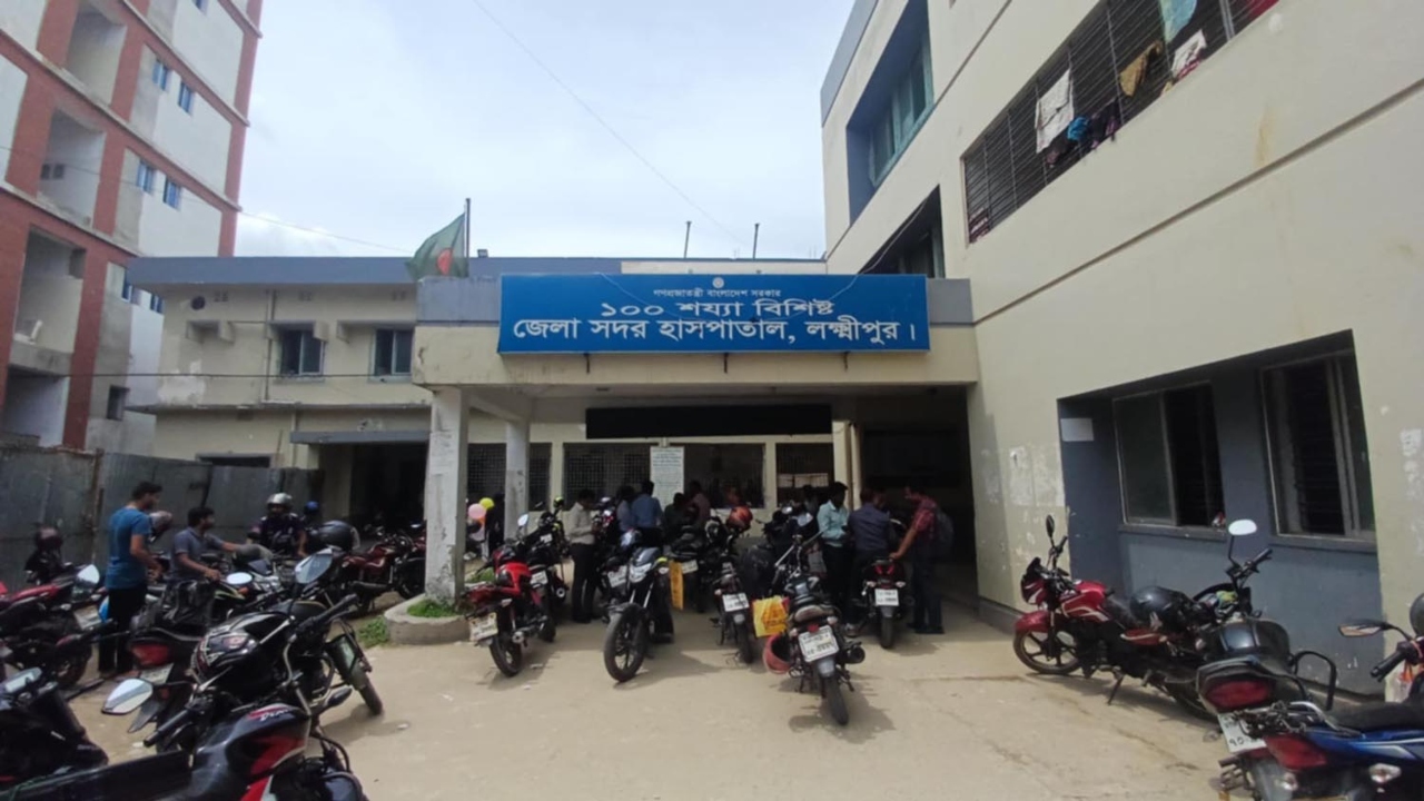 লক্ষ্মীপুরে জমির বিরোধে স্বামী-স্ত্রীকে কুপিয়ে জখম