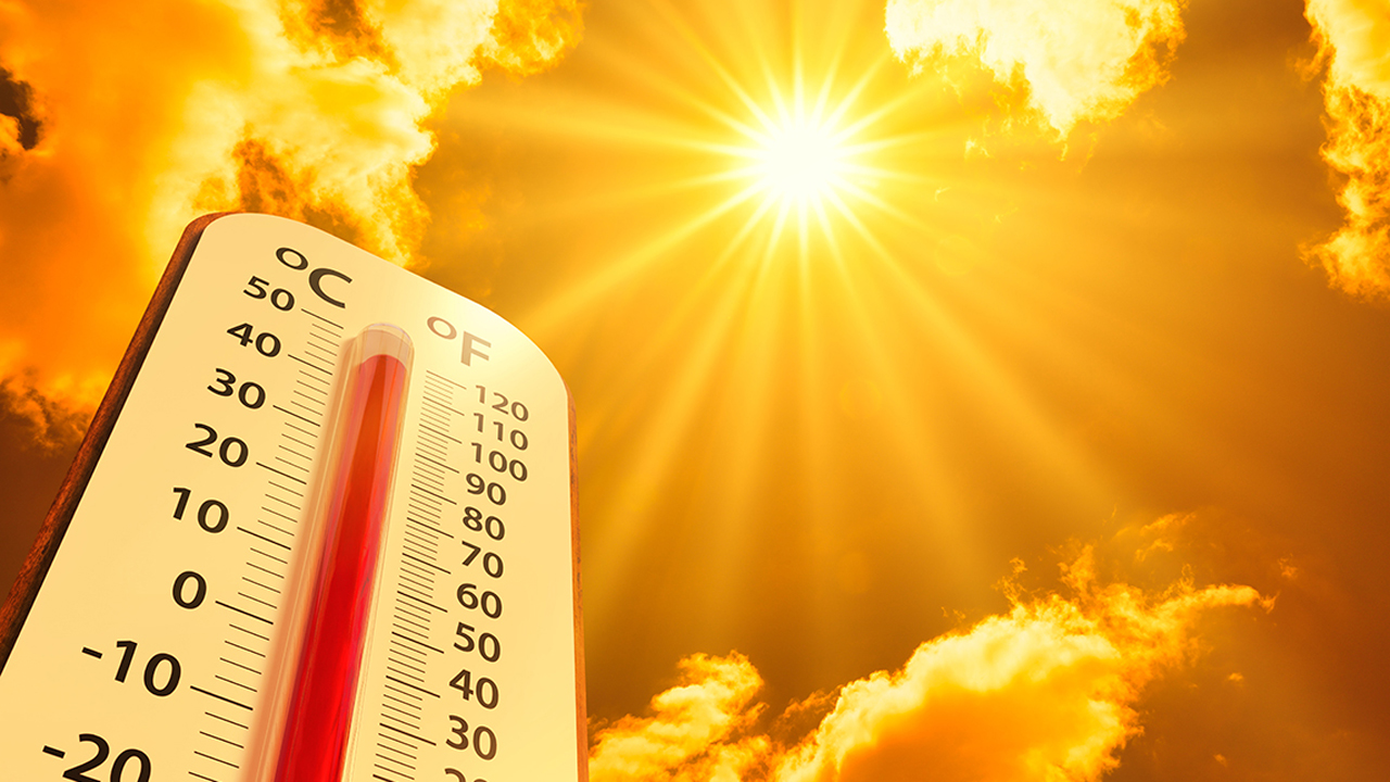 খুলনা বিভাগ ও সিরাজগঞ্জ জেলায় বইছে তাপপ্রবাহ