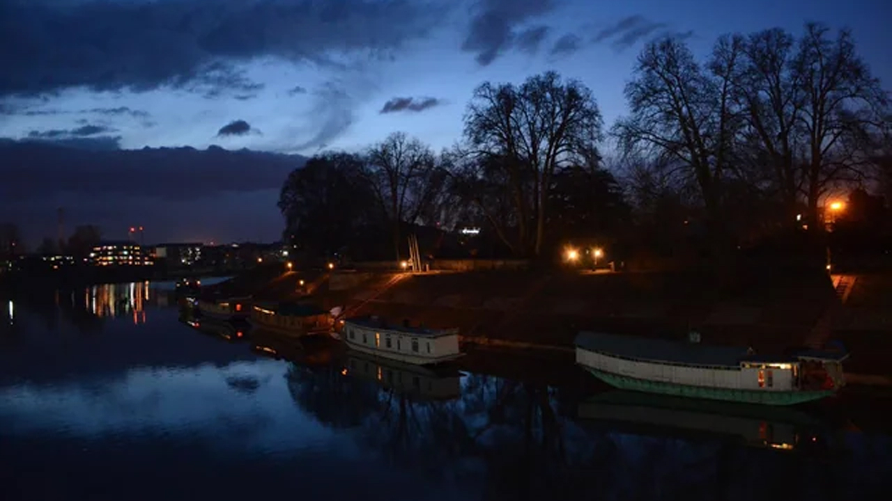ভারত নিয়ন্ত্রিত কাশ্মিরের রাজধানীতে বিস্ফোরণ