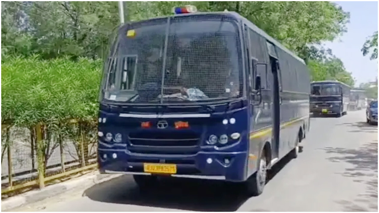 ভারতে সন্দেহভাজন ‘বাংলাদেশিদের’ ত্রিপুরায় স্থানান্তর, হতে পারে পুশ ব্যাক