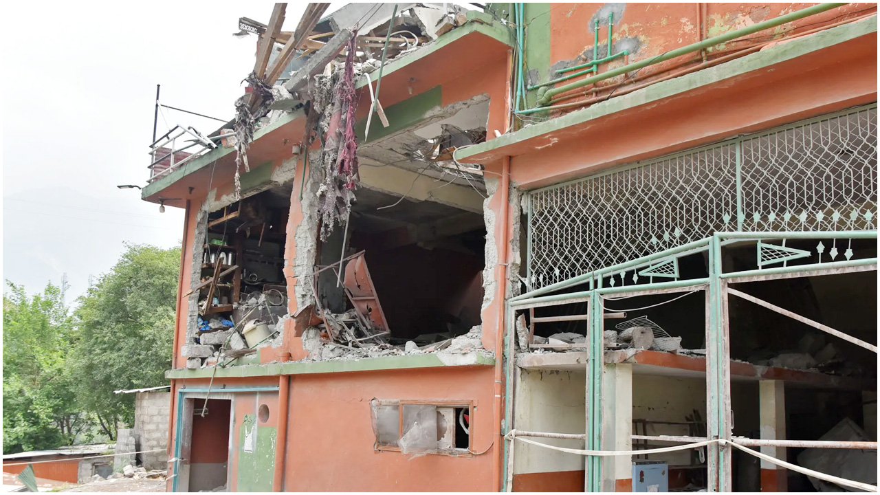 পাকিস্তানের কোন কোন লক্ষ্যবস্তুতে হামলা করেছে ভারত?