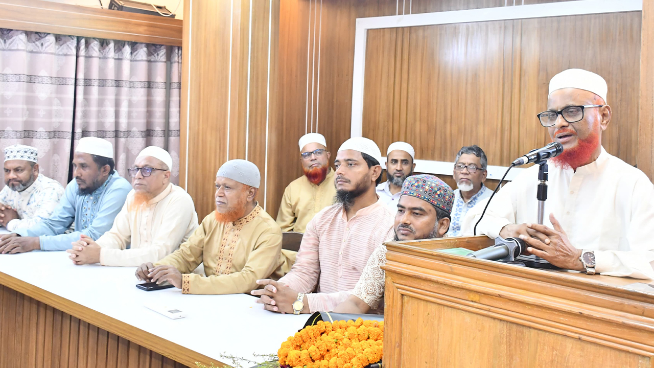 এমন কোনো মন্তব্য করা যাবে না, যাতে জাতীয় ঐক্য সৃষ্টিতে বাধা হয়