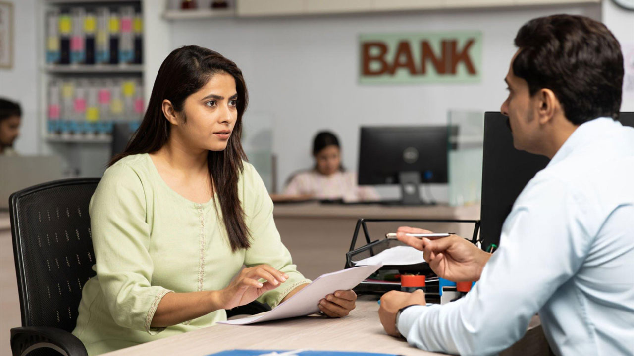 বেসরকারি ব্যাংকে চাকরি, স্নাতক পাসে আবেদন