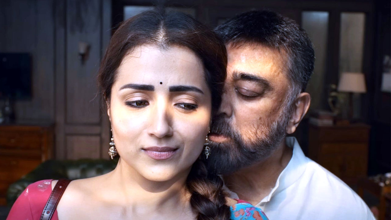 হাঁটুর বয়সী নায়িকার সঙ্গে ঘনিষ্ঠ কমল হাসান, ক্ষুব্ধ দর্শকরা