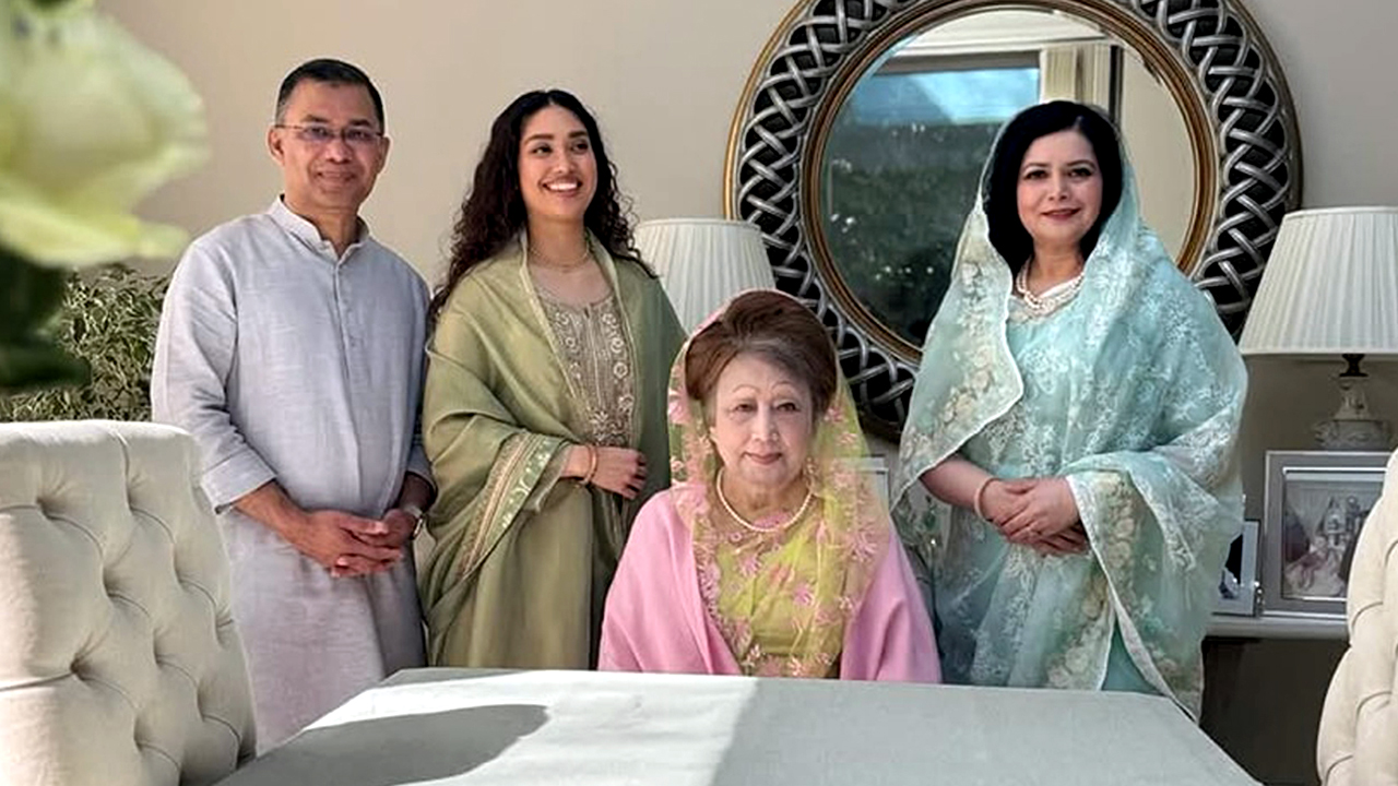 রাতে রওনা হচ্ছেন খালেদা জিয়া, প্রস্তুত ‘ফিরোজা’