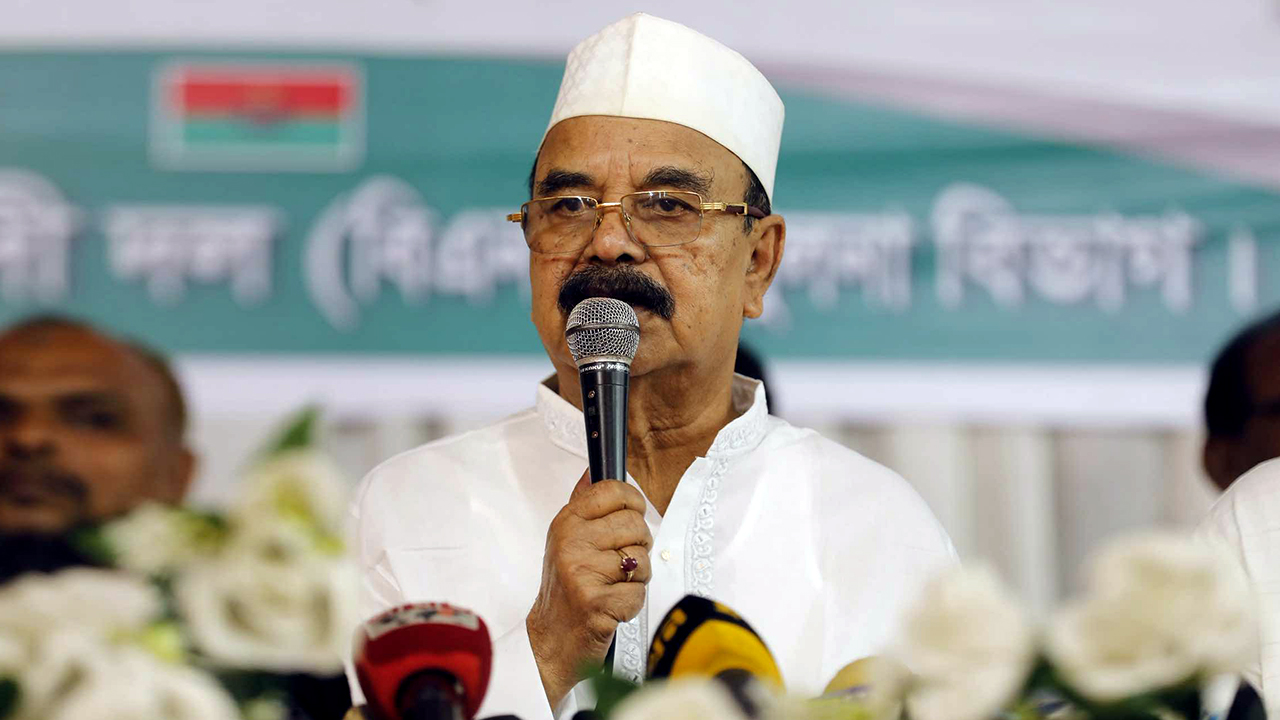 নির্বাচিত সংসদ ছাড়া সংবিধান সংশোধন সম্ভব না : গয়েশ্বর চন্দ্র রায়