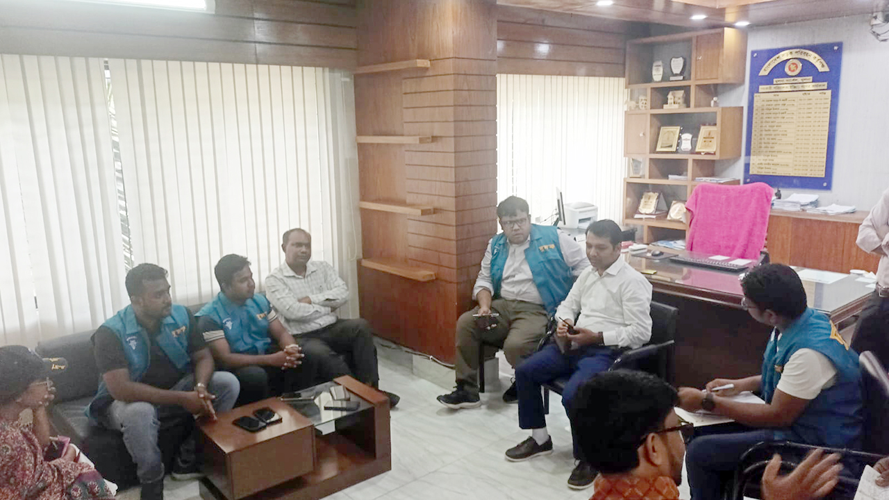 কয়েকজন দালাল আমাদের কাছে সরাসরি টাকা চেয়েছেন : দুদক কর্মকর্তা