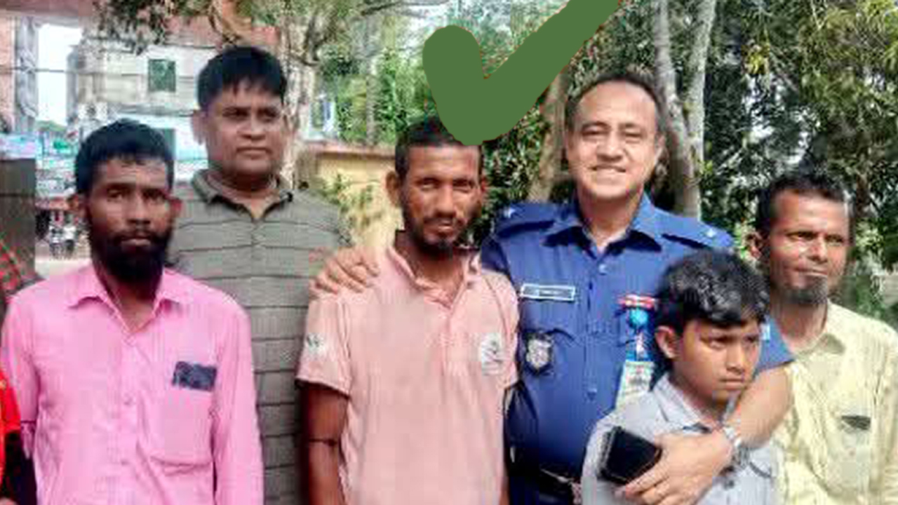 গাছের সঙ্গে বাঁধা ছবি ফেসবুকে ভাইরাল, দেড় যুগ পর বাড়ি ফিরলেন বাচ্চু