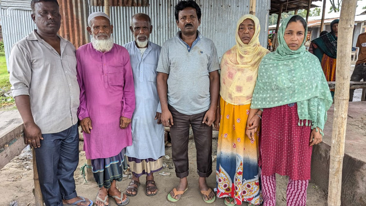 ‘বন্দুকের মুখে আমাদের বাংলাদেশে ঠেলে দিয়েছে বিএসএফ, আমরা আসামের লোক’