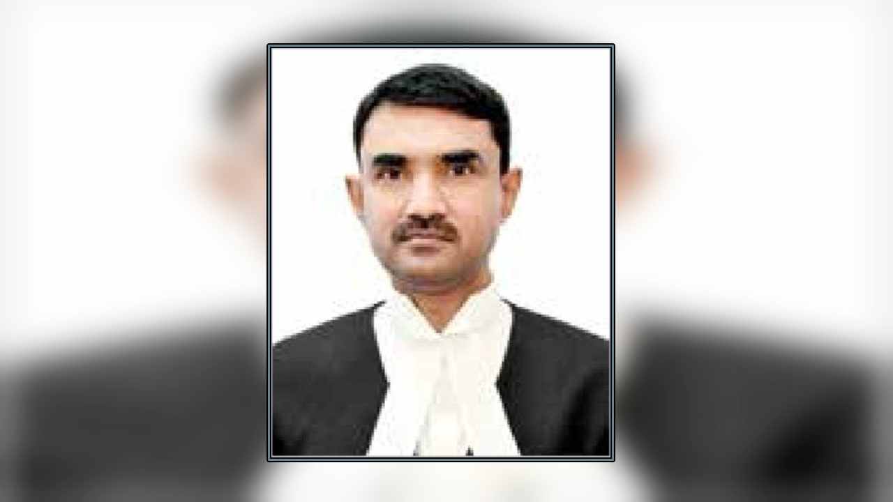 বিচারপতি খোন্দকার দিলীরুজ্জামানকে অপসারণ