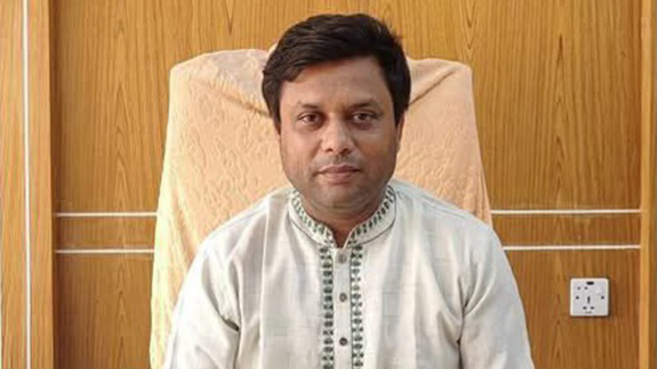 কালকিনি উপজেলার সাবেক ভাইস চেয়ারম্যান গ্রেপ্তার