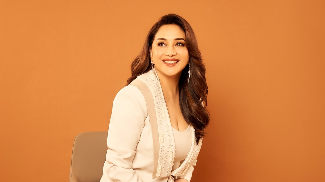 ছেলেদের প্রশ্নে হতবাক মাধুরী