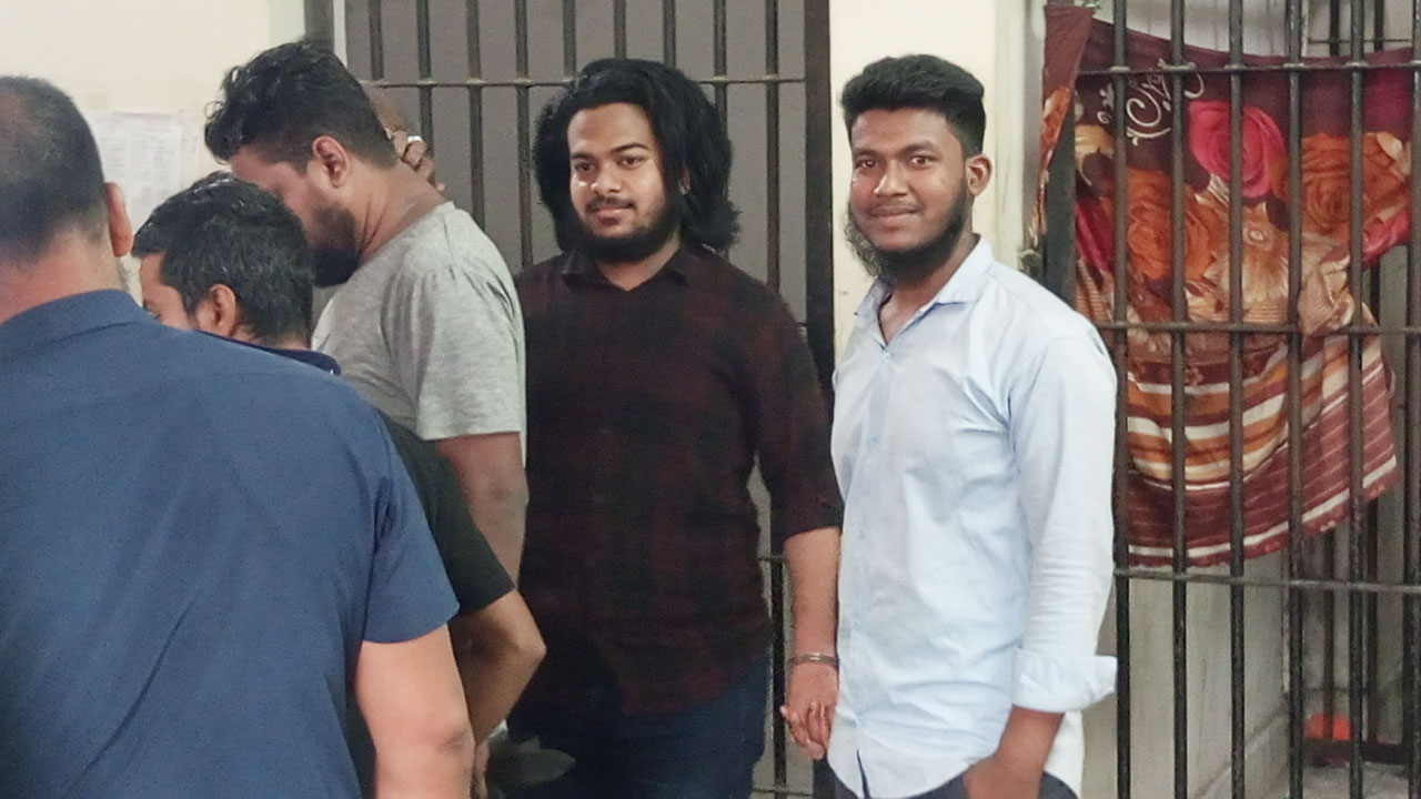 বৈষম্যবিরোধী ছাত্র আন্দোলনের সাবেক দুই নেতা রিমান্ডে