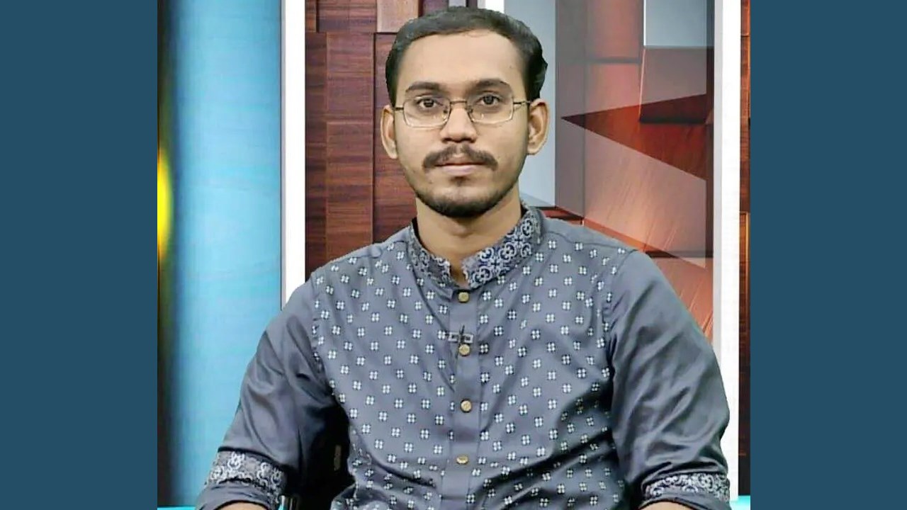 আওয়ামী লীগকে ব্যান করুন, না হয় নিজেরা সরে যান
