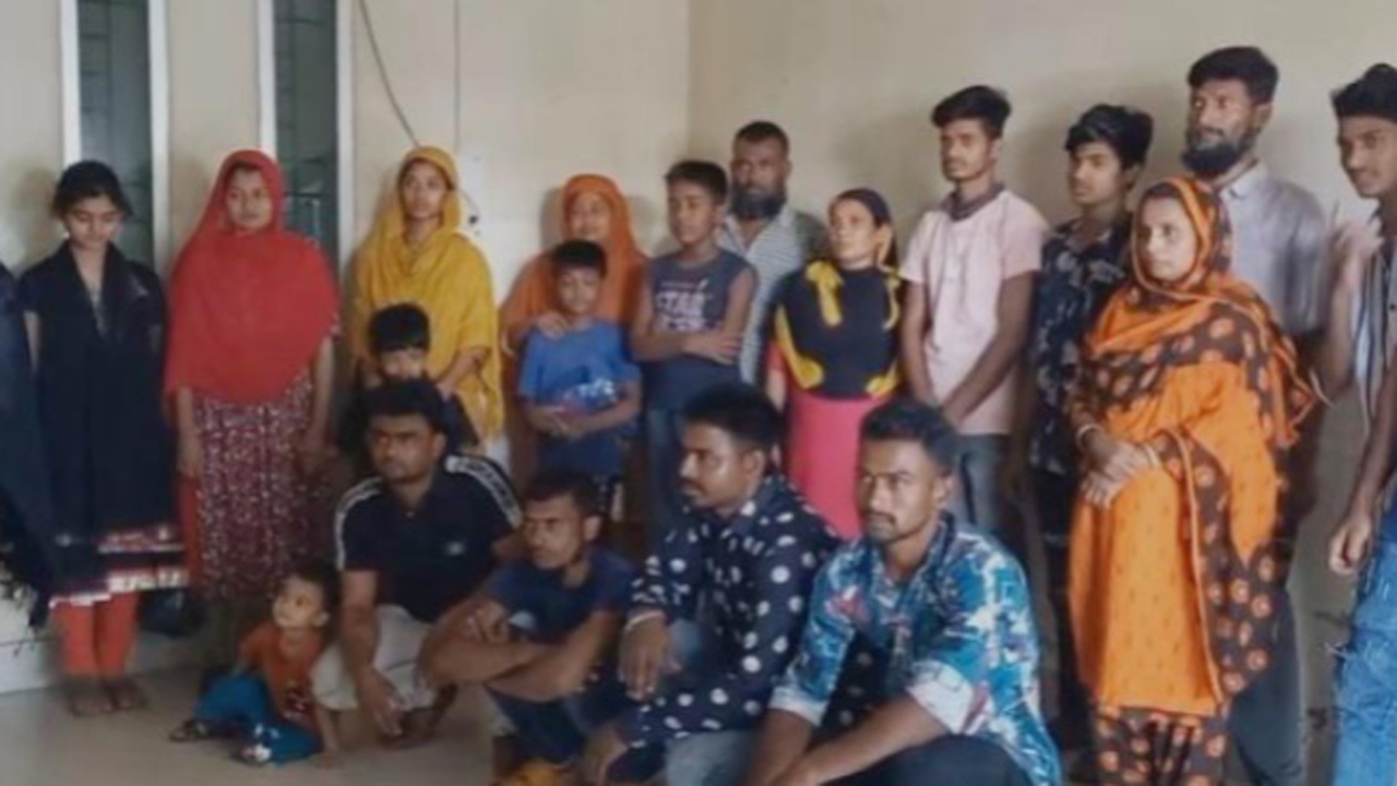 বিএসএফের পুশইন : বড়লেখা সীমান্তে আটক ৩৫ জন পরিবারের জিম্মায়