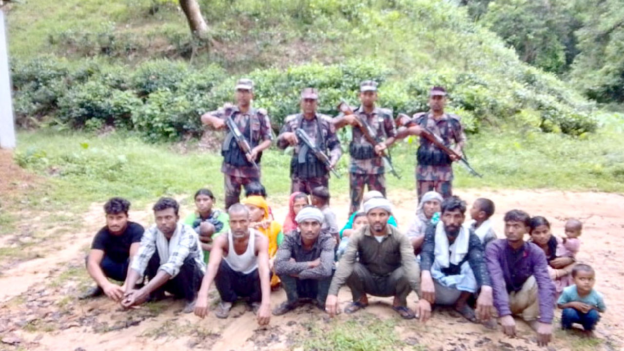 কমলগঞ্জ সীমান্তে ২১ বাংলাদেশিকে পুশইন করেছে বিএসএফ