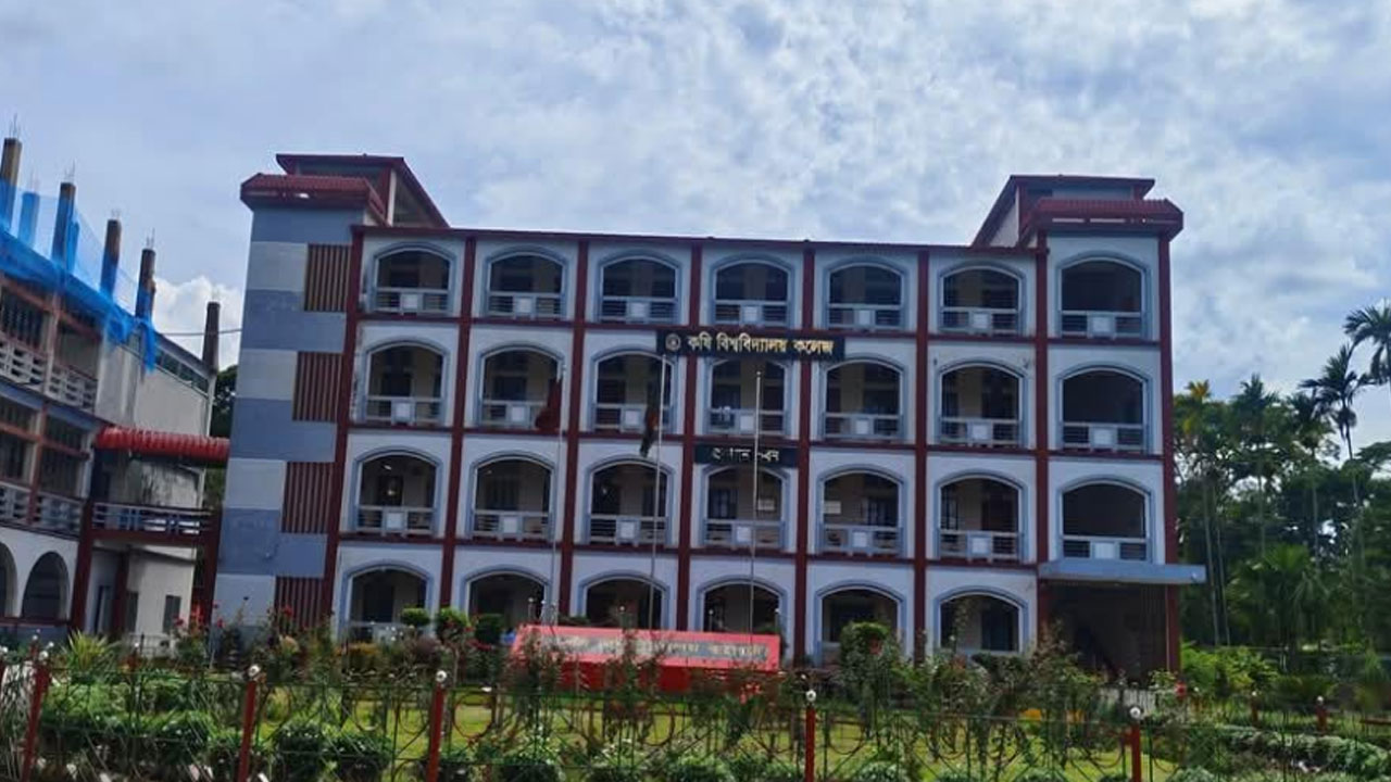 মামলার খরচ দেখিয়ে কে.বি কলেজের ৩৩ লাখ টাকা হরিলুট  