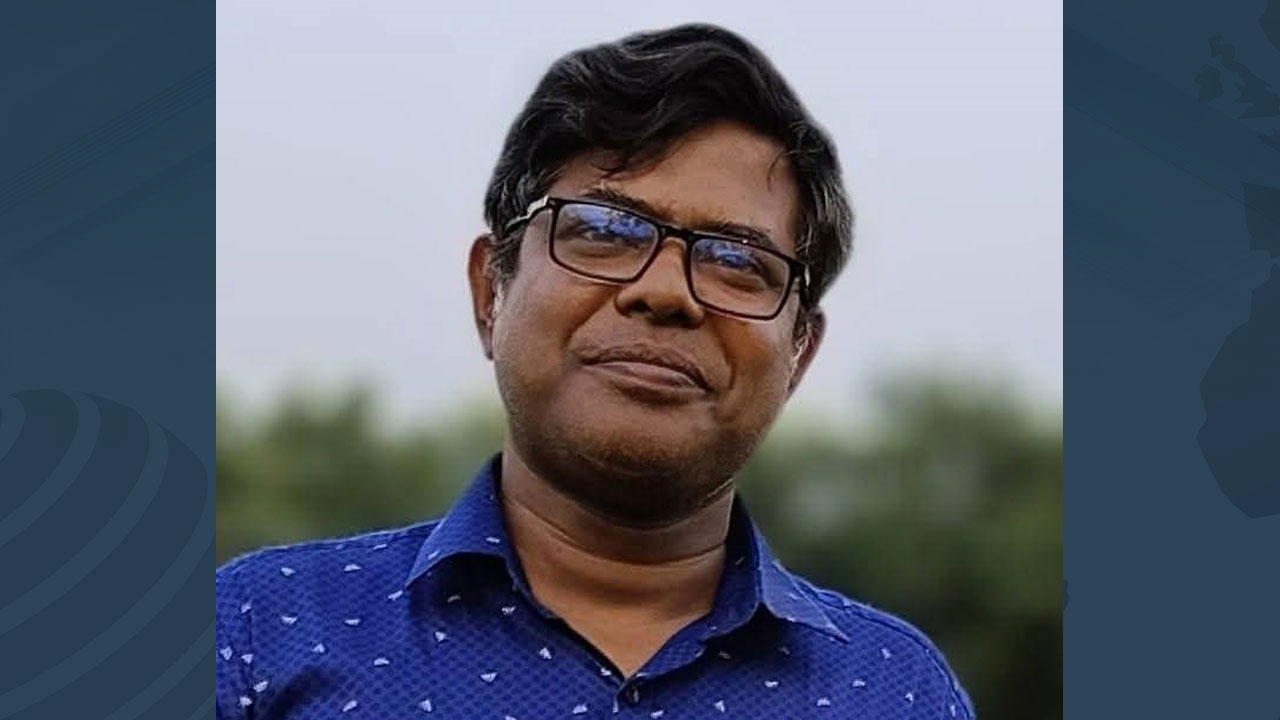 শেখ হাসিনাকে কটূক্তি, ৮ বছর পর স্বপদে ফিরলেন বিশ্ববিদ্যালয় কর্মকর্তা