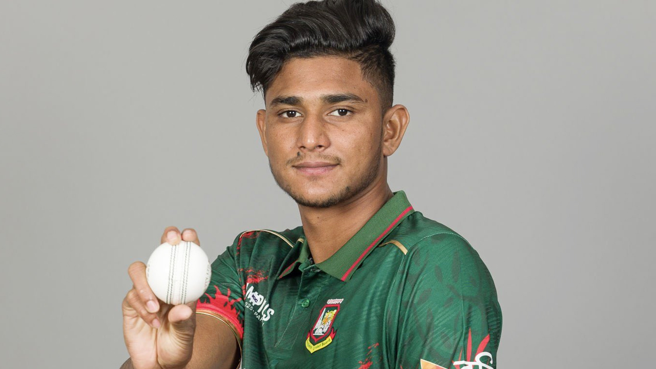 পাকিস্তান সিরিজ থেকে নাম প্রত্যাহার করলেন নাহিদ রানা