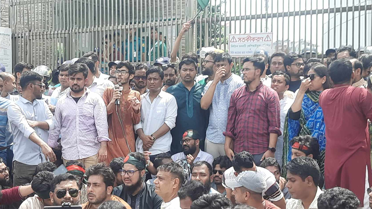 অনতিবিলম্বে ইসি পুনর্গঠন ও স্থানীয় সরকার নির্বাচন চায় এনসিপি