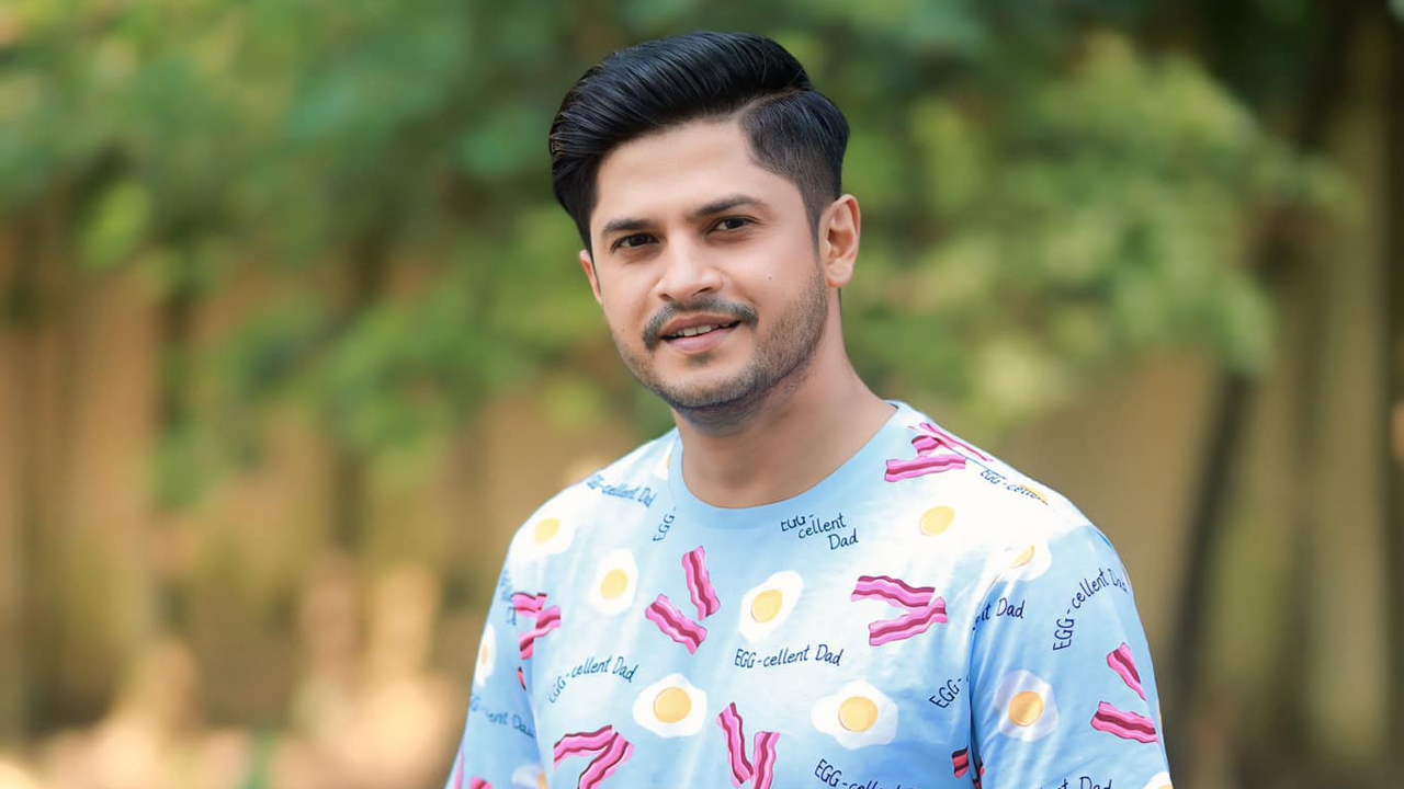 ‘মাকে স্পেশালি একটা দিনে শুভেচ্ছা জানাতে চাই না’