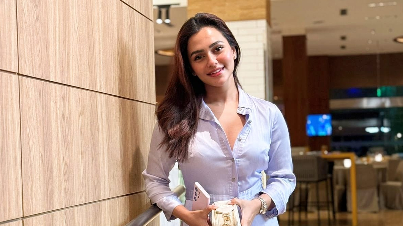 নায়িকা নুসরাত ফারিয়া আটক