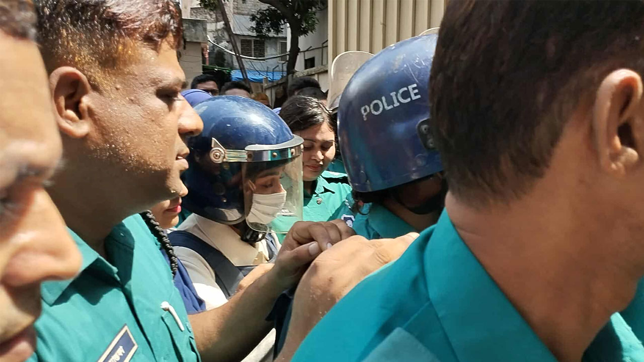 নুসরাত ফারিয়াকে কারাগারে আটক রাখার আবেদন