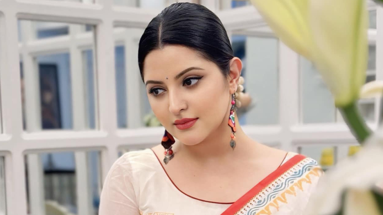 আদালতে এসে অসুস্থ পরীমণি, জেরা পেছাল