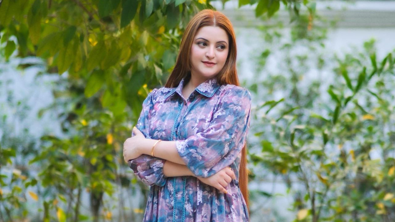 ‘আল্লাহ কিছু নেওয়ার আগে কিছু দিয়েও দেন’