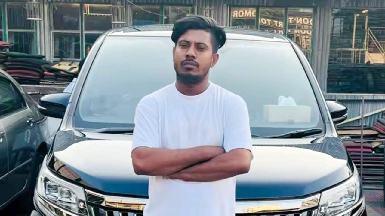 পতেঙ্গা সমুদ্র সৈকতে ‘সন্ত্রাসী’ ঢাকাইয়া আকবর গুলিবিদ্ধ