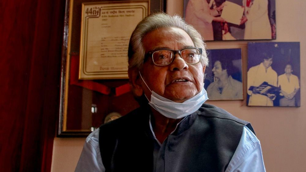 গুরুতর অসুস্থ পরিচালক প্রভাত রায়