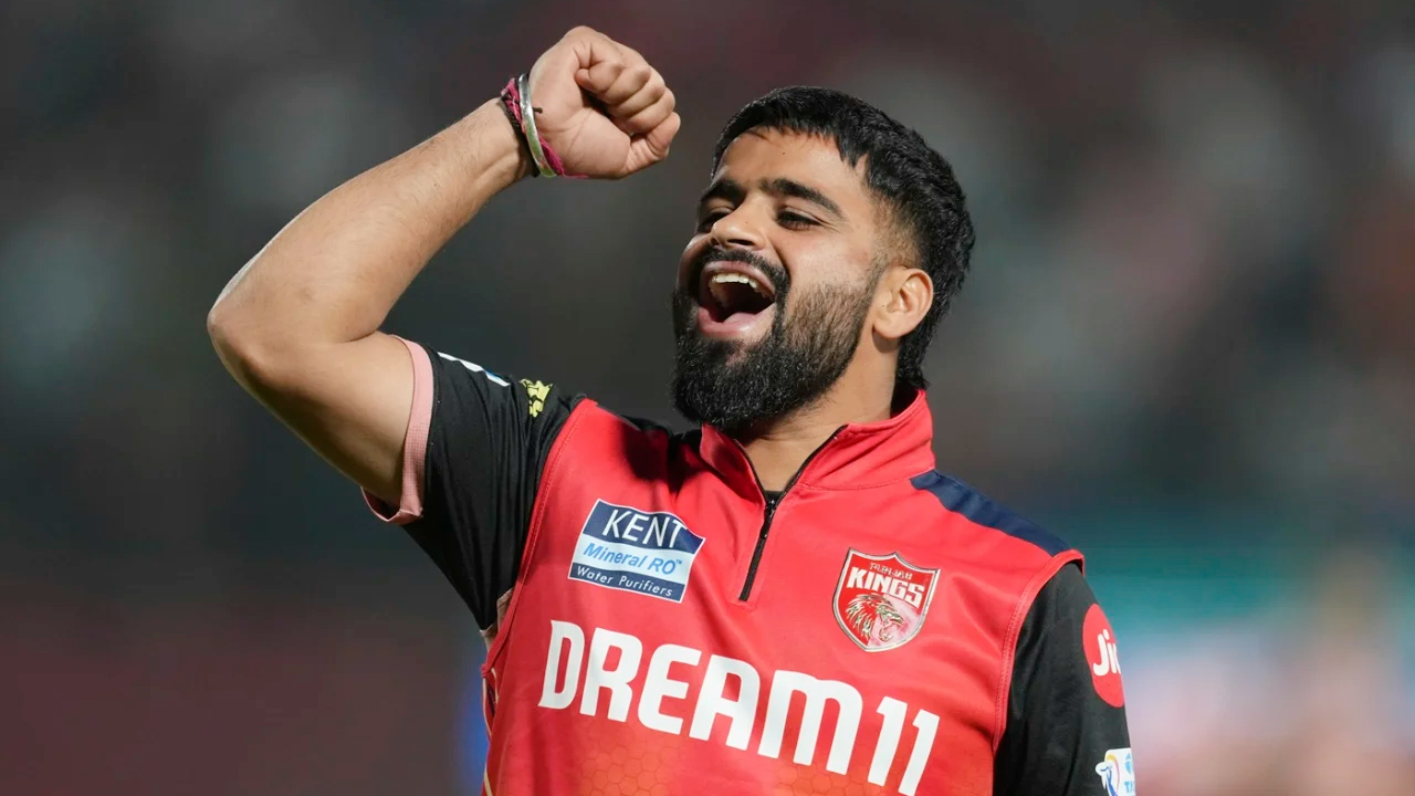 আইপিএলে অনভিষিক্ত প্রভসিমরানের রেকর্ড