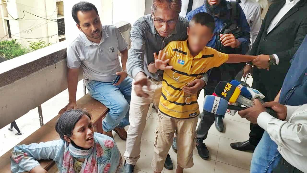 মায়ের কান্নায় মন গলল না রাইয়ানের, বদলে গেল আদালতের আদেশ!