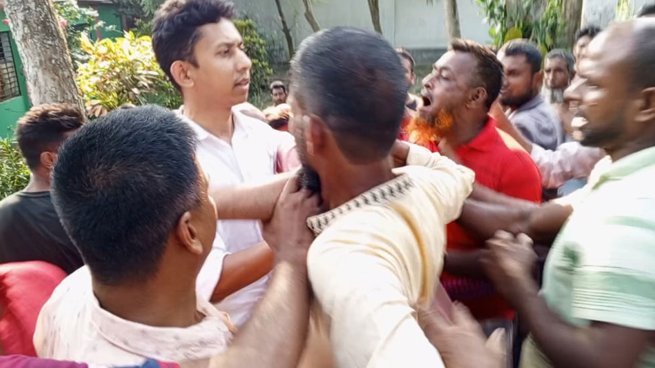 হত্যা মামলার আসামির বাড়িতে ভাঙচুর, বাধা দিতে গিয়ে মাথা ফাটলো এসআইয়ের