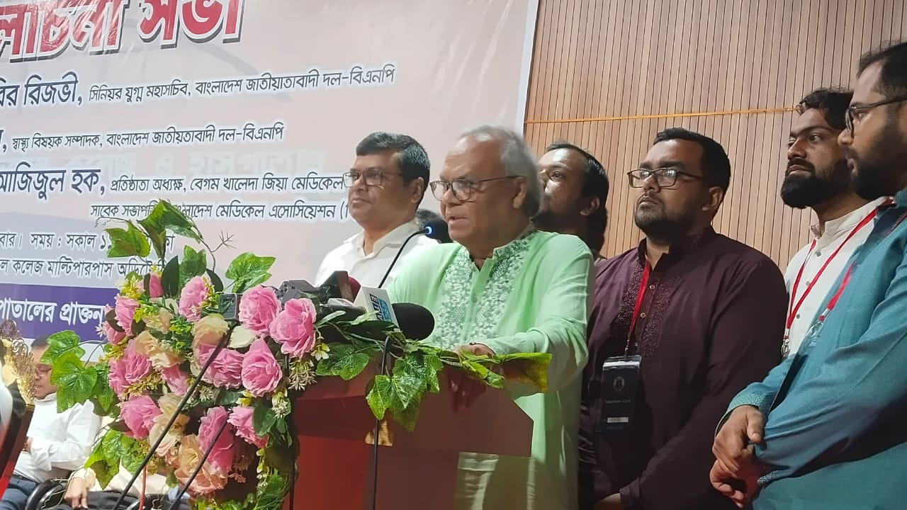 অন্তর্বর্তী সরকারও শেখ হাসিনার মতো ন্যারেটিভ তৈরি করছে : রিজভী